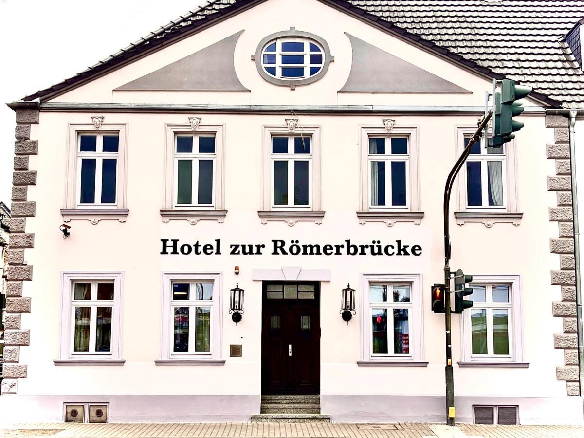 Hotel Zur Roemerbruecke Нойвиед Екстериор снимка